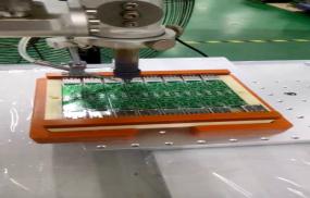 引腳焊錫機(jī)器-香芋機(jī)電